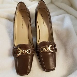 Brown Anne Klein Pumps
